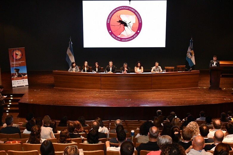 328fe636ef94b7822b1a9d704466f455_L.jpg Comenzaron las XIII Jornadas Regionales sobre Mosquitos