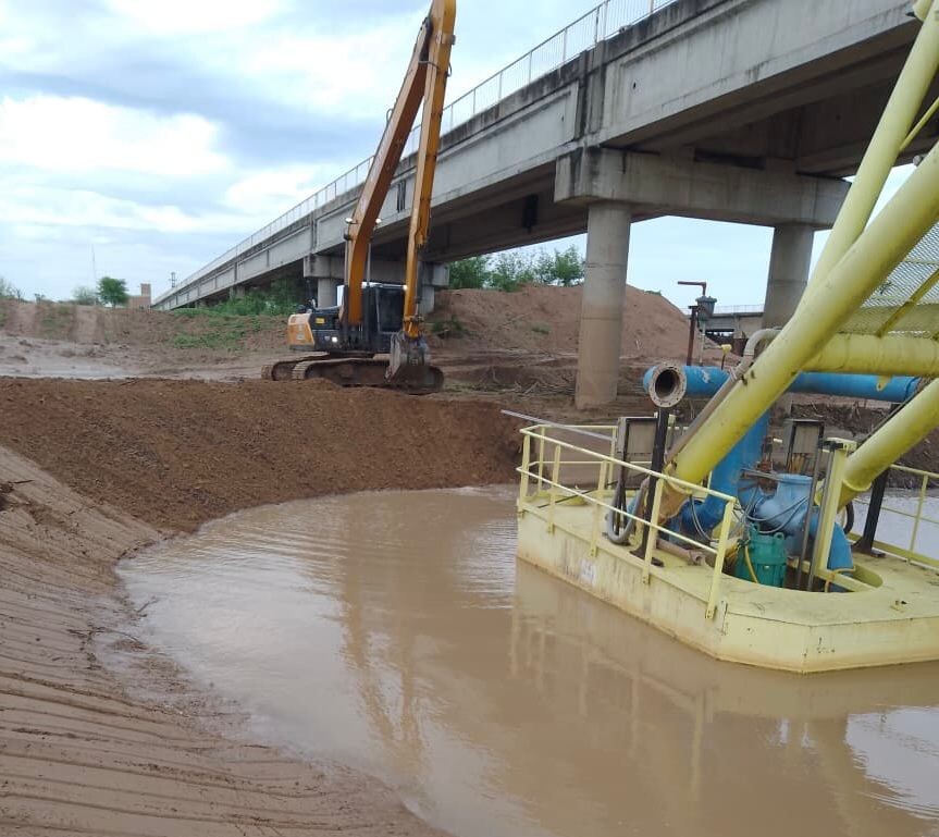 PUERTO LAVALLE: SAMEEP GARANTIZA EL ABASTECIMIENTO DE AGUA POTABLE CON TRABAJOS EN LA PLANTA POTABILIZADORA