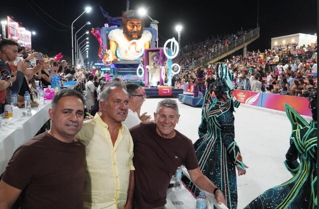 Gualeguaychú: Scioli resaltó el impulso del Carnaval al turismo