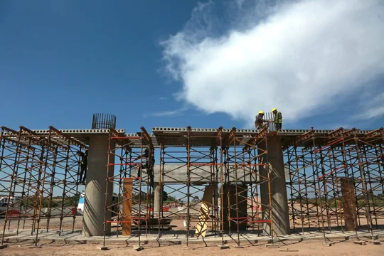 Hay casi 22 mil empresas menos durante el gobierno de Milei
