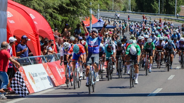 36632.jpg Vuelta a San Juan Máster cerró su 21° edición en Avenida Circunvalación Las categorías Libres, Máster B, C y D disputaron este domingo 08 de febrero la cuarta y