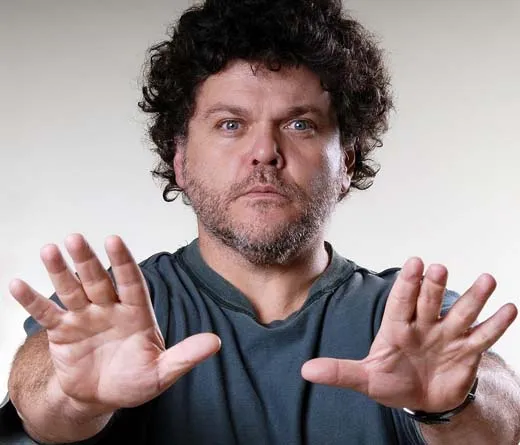 ESCÁNDALO TEATRAL DEL VERANO: CASERO ABANDONÓ LA TEMPORADA Y DEJÓ AL ELENCO EN BANDA