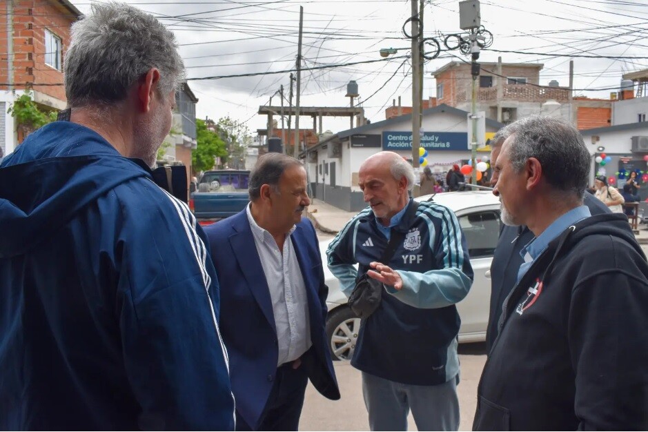 3.jpg QUINTELA SE REUNIÓ CON CURAS VILLEROS PORTEÑOS Y ADVIERTE QUE CON MILEI FRACASO EL PACTO SOCIAL