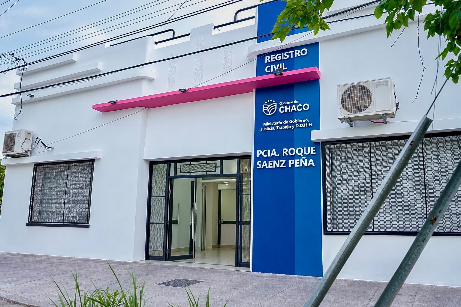 3ae472bb-2659-4421-a22e-05841c4fa883.jpeg EL REGISTRO CIVIL DE SÁENZ PEÑA LUCE RENOVADO CON MÁS TECNOLOGÍA Y MEJORES SERVICIOS