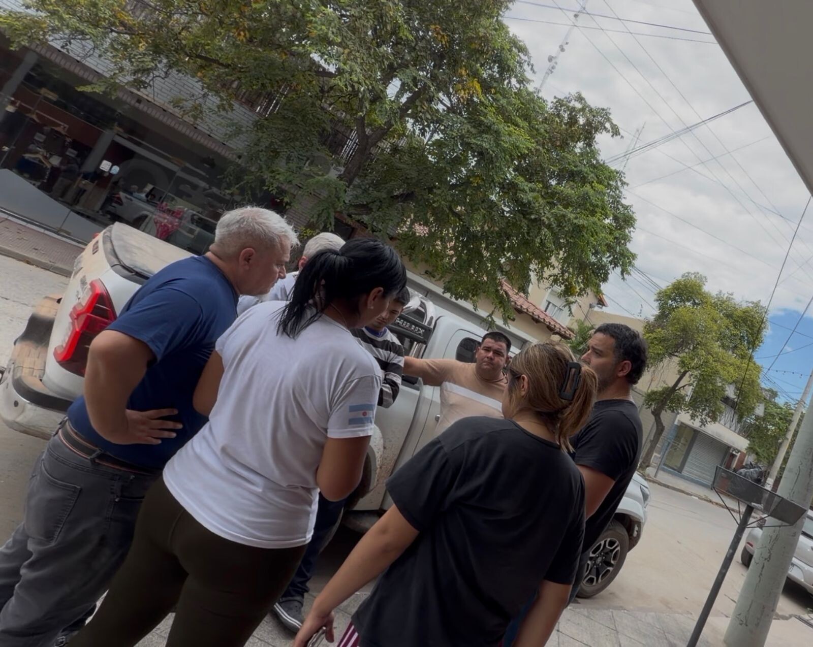 3.jpeg 🕊️ JARSÚN SE REUNIÓ CON LAS FAMILIAS DE LOS TRABAJADORES FALLECIDOS EN RIVADAVIA