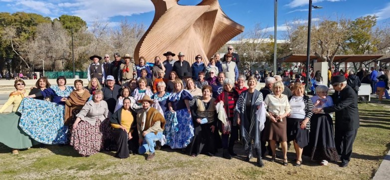 La Dirección de Políticas para Personas Mayores organizó juegos, competencias y concursos para conmemorar el Día de los Abuelos, este sábado 2 de agosto .