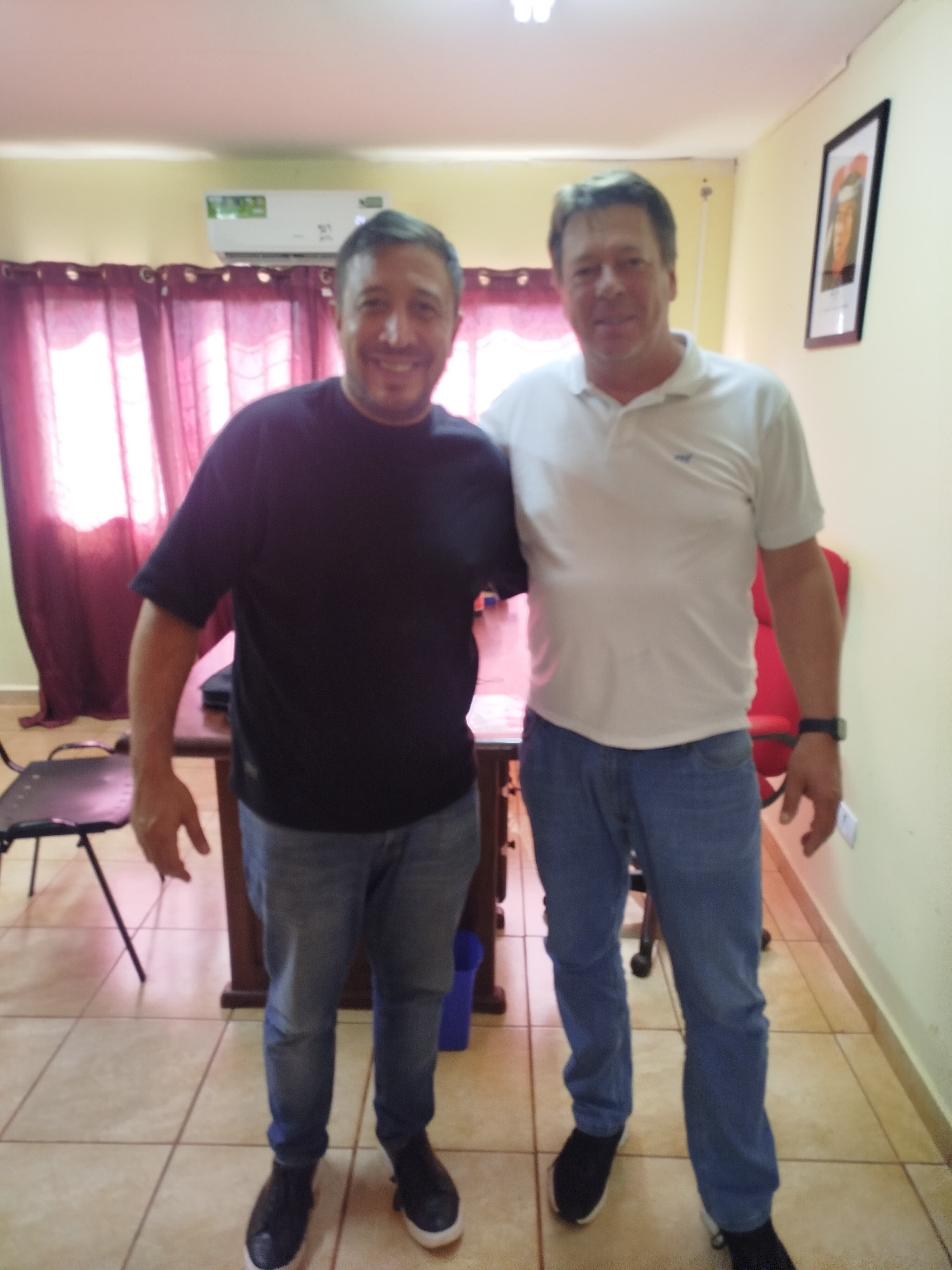 El Subsecretario de Coordinación General visitó Tres Capones y se reunió con el intendente Ramón Gerega