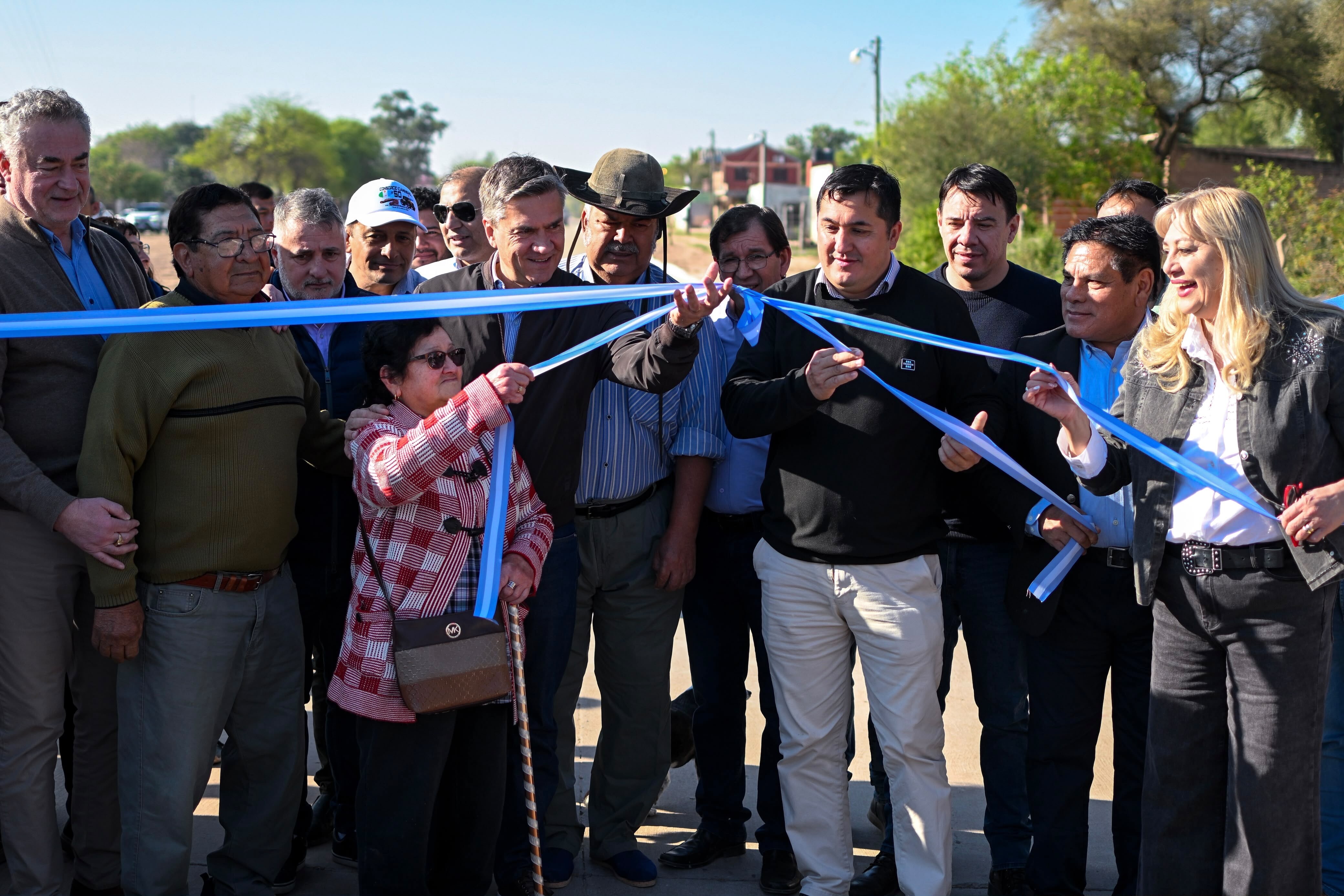 ZDERO INAUGURÓ EL ACCESO NORTE DE MIRAFLORES Y DESTACÓ EL AVANCE DE LA RUTA PROVINCIAL 9 HACIA LAS HACHERAS