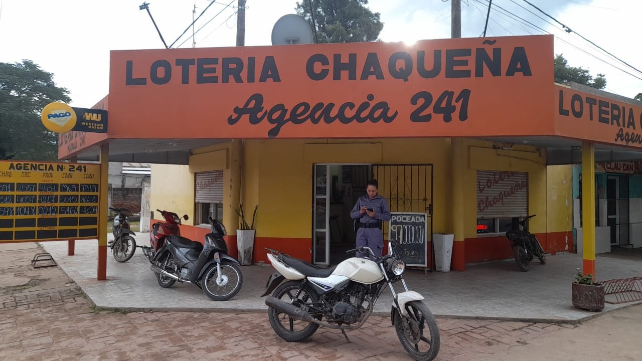 TRES ISLETAS: GACETILLA POLICIAL: CAUSA SUPUESTO ROBO  EN CONOCIDA AGENCIA DE NUESTRA LOCALIDAD