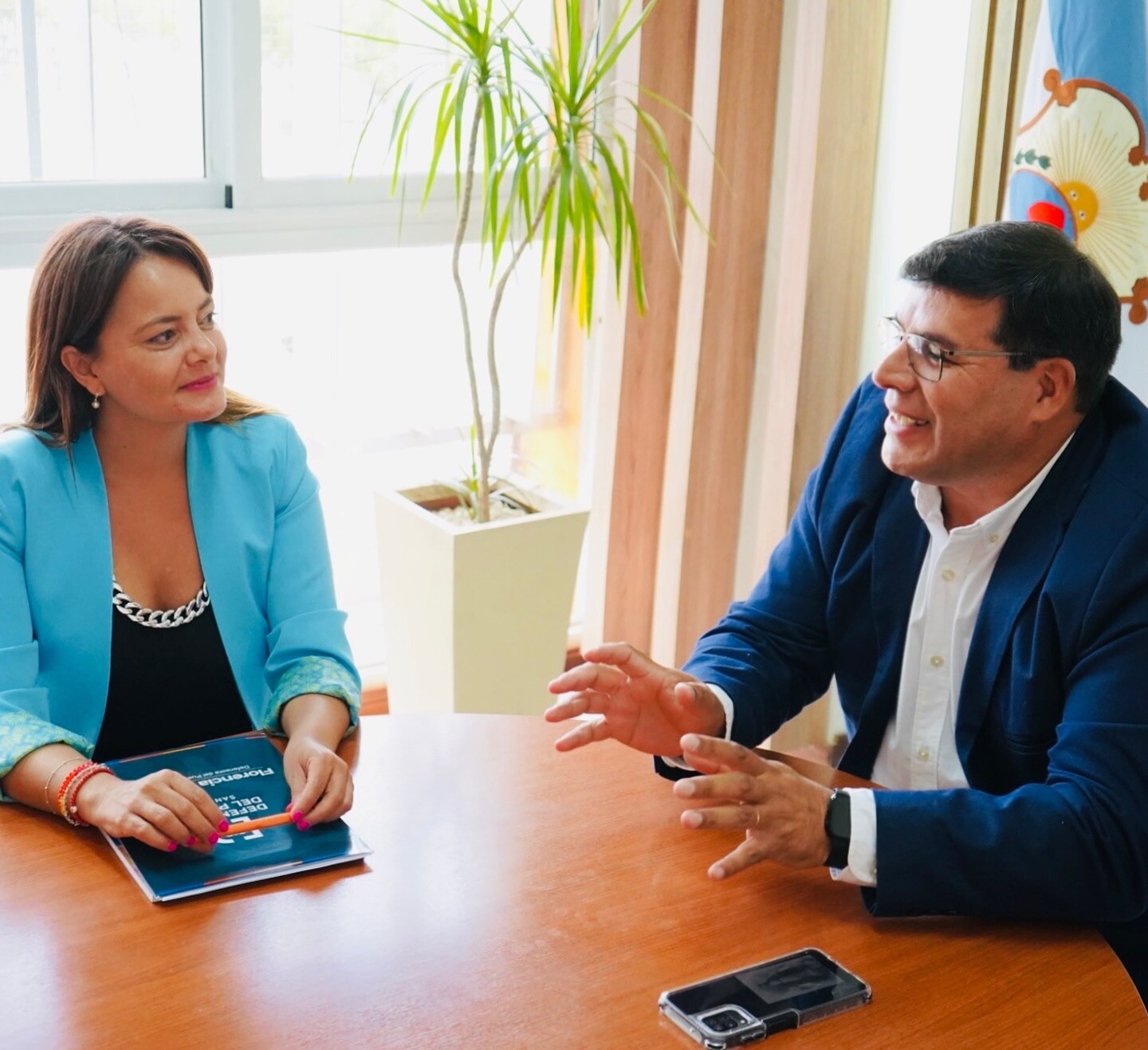 El intendente de 9 de Julio,Daniel Banega recibió a la Defensora del Pueblo de la Proncia de San Juan Florencia Peñaloza Marianetti.