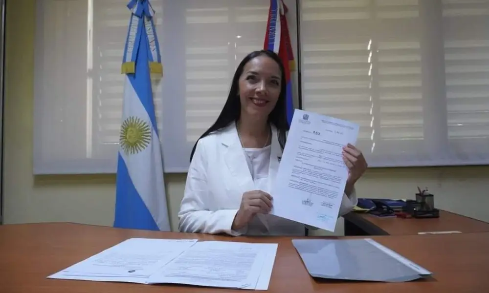 47663.webp Sospechas de nepotismo y corrupción: Designan al sobrino de Daniela López, como Director de Educación Rural