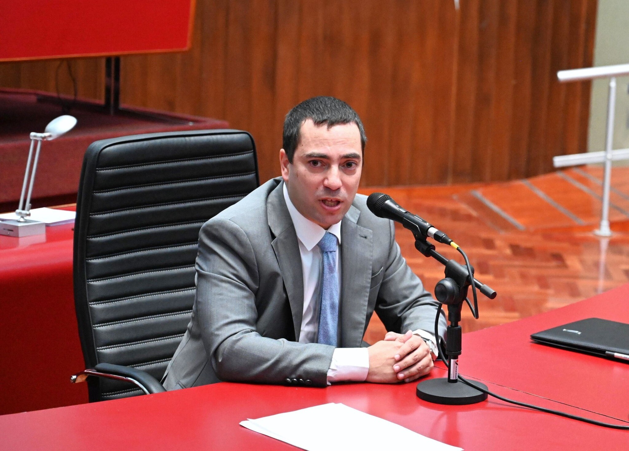 481267256_1037745808389518_5560706407232841503_n.jpg Andrés Giacomone, propuesto por el Poder Ejecutivo como ministro del STJ, respondió 78 preguntas de los diputados en sesión especial