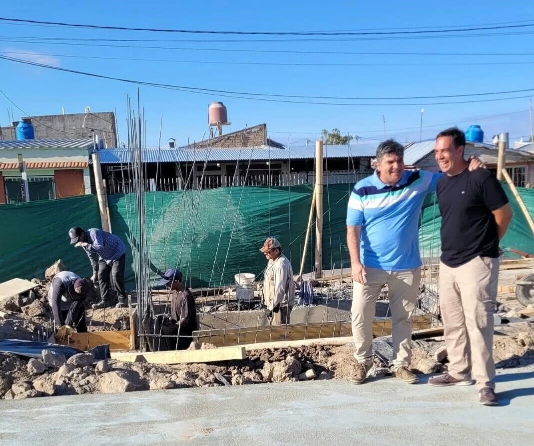 El municipio de Sarmiento avanza con las obas de construcción de un nuevo espacio verde en el departamento.