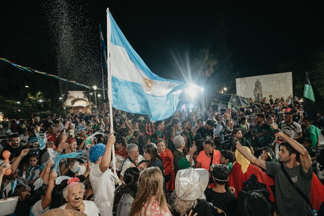Con gran éxito, la Ciudad de San Juan cerró los históricos carnavales en Desamparados y Concepción