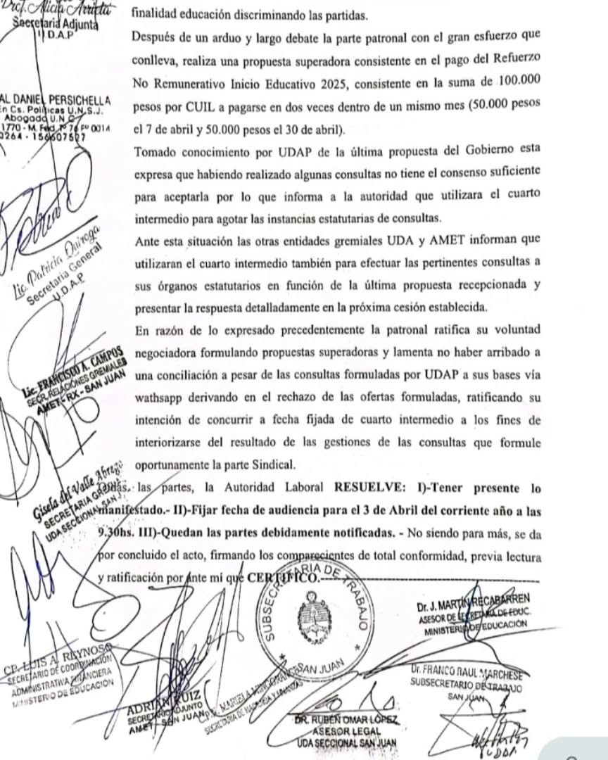 En el marco de la conciliación obligatoria el gobierno de San Juan les ofrecio a los docentes sanjuaninos un aumento en suma fija de 100 mil pesos.