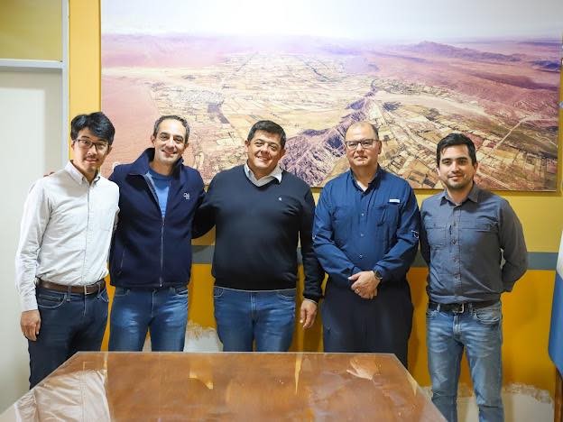 El intendente de Jachal,Matías Espejo, recibió a representantes de CBB Cales y a una delegación del Banco Interamericano de Desarrollo (BID)