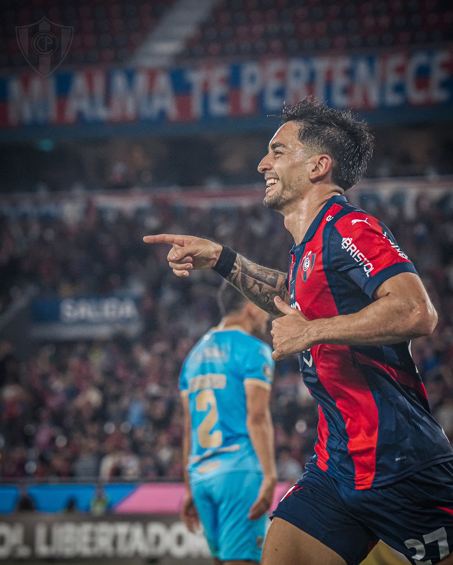 Con tres del argentino Torres, dio vuelta el marcador y terminó goleando
