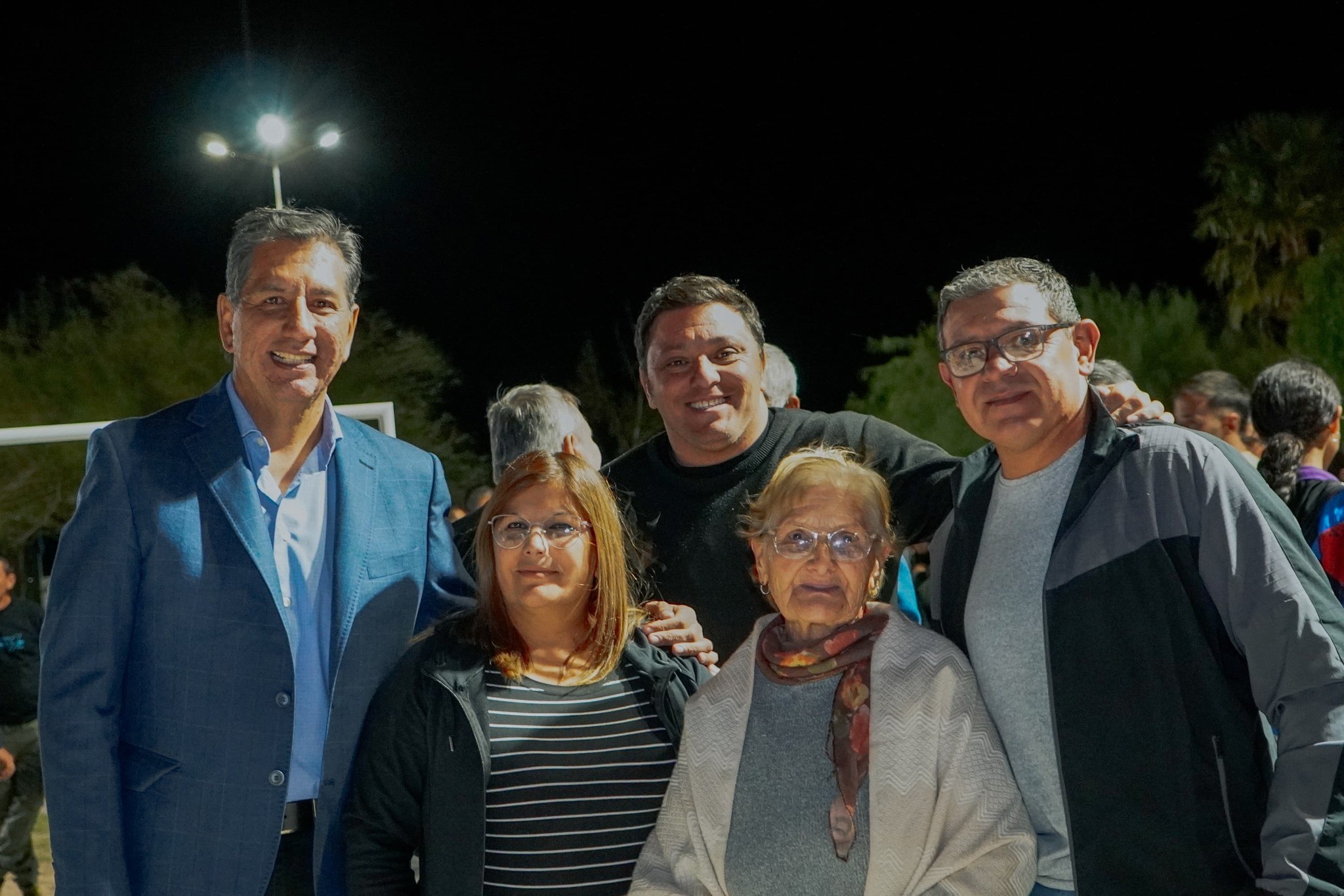 El intendente de Pocito,Fabian Aballay,dejo inauguradas las obras de remodelacion de   la plaza del Barrio Chubut en Carpintería