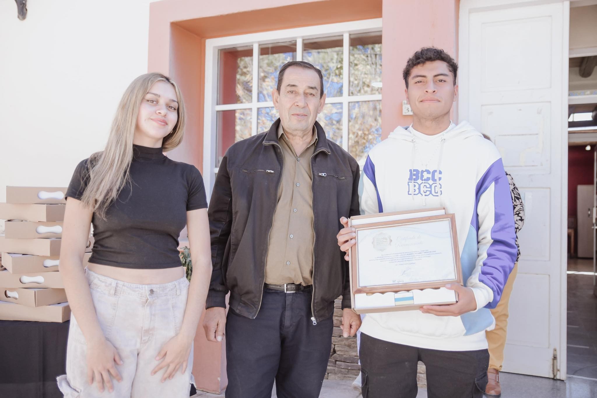 El municipio de Iglesia hizo entrega de  certificados de reconocimiento y la Bandera Departamental a las academias de danzas, agrupaciones gauchas e instituciones tradicionalistas que mantienen viva nuestra identidad cultural.