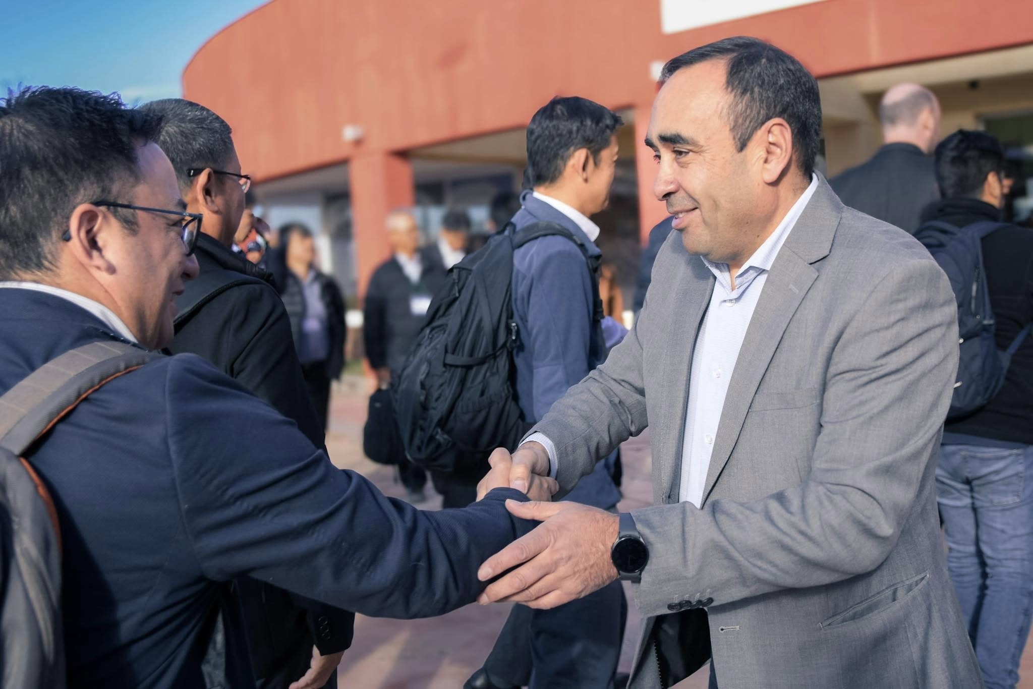 Iglesia fortalece su vínculo con el mundo, generando puentes que impulsan el crecimiento y promueven nuevas oportunidades recibiendo a representantes de la Agencia de Comercio Exterior de Japón
