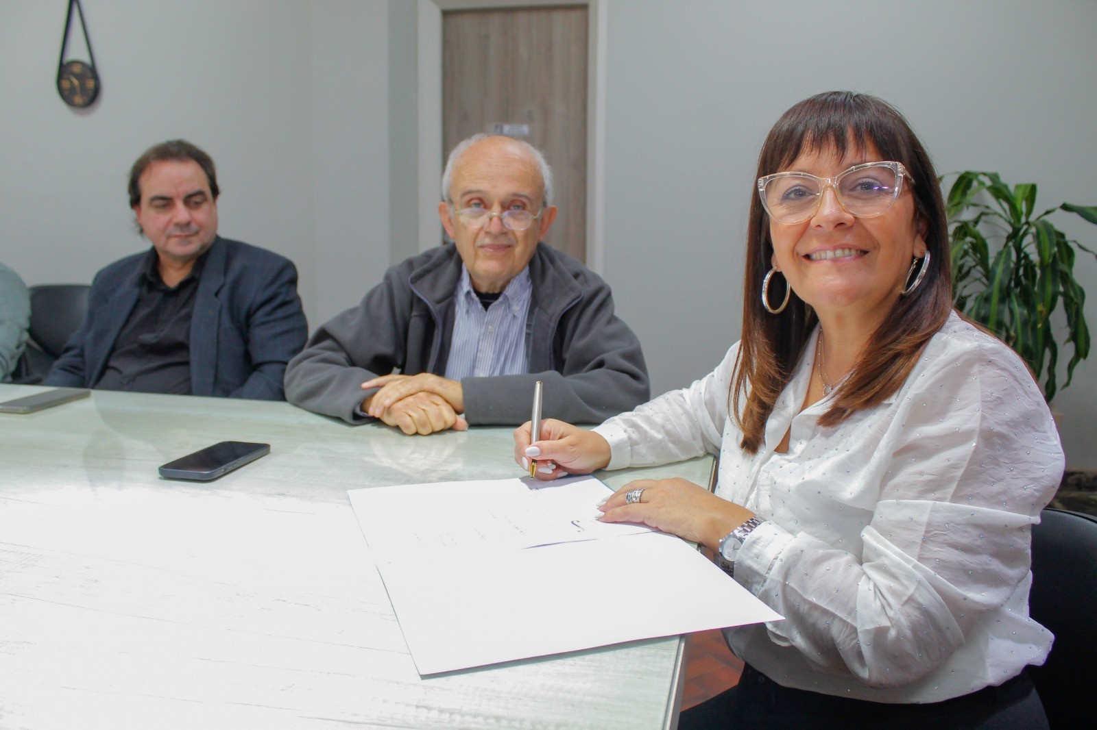 La intendenta de Chimbas,Daniela Rodríguez, firmo un importante convenio para seguir creando espacios para la expresión viva del arte.