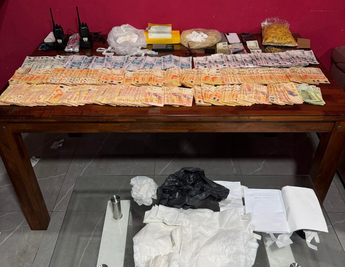 PLAN DE PREVENCIÓN METROPOLITANA: CASI 2 KG DE COCAÍNA FUERON INCAUTADOS Y SE DESBARATARON CENTROS DE VENTAS