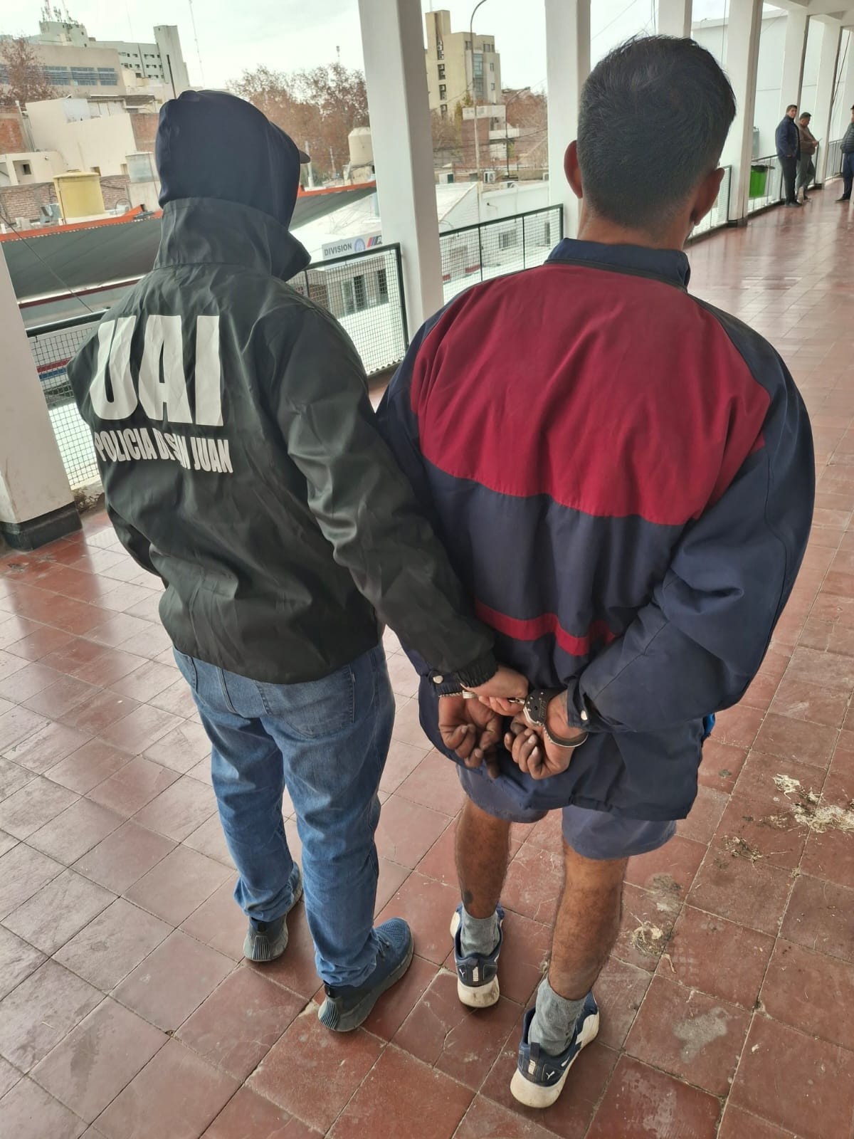 4f45cec2-6d6c-485b-9a66-9a7d3c5e9765.jpg Fue detenido en Rawson un hombre que no regresó al Penal tras salidas transitorias