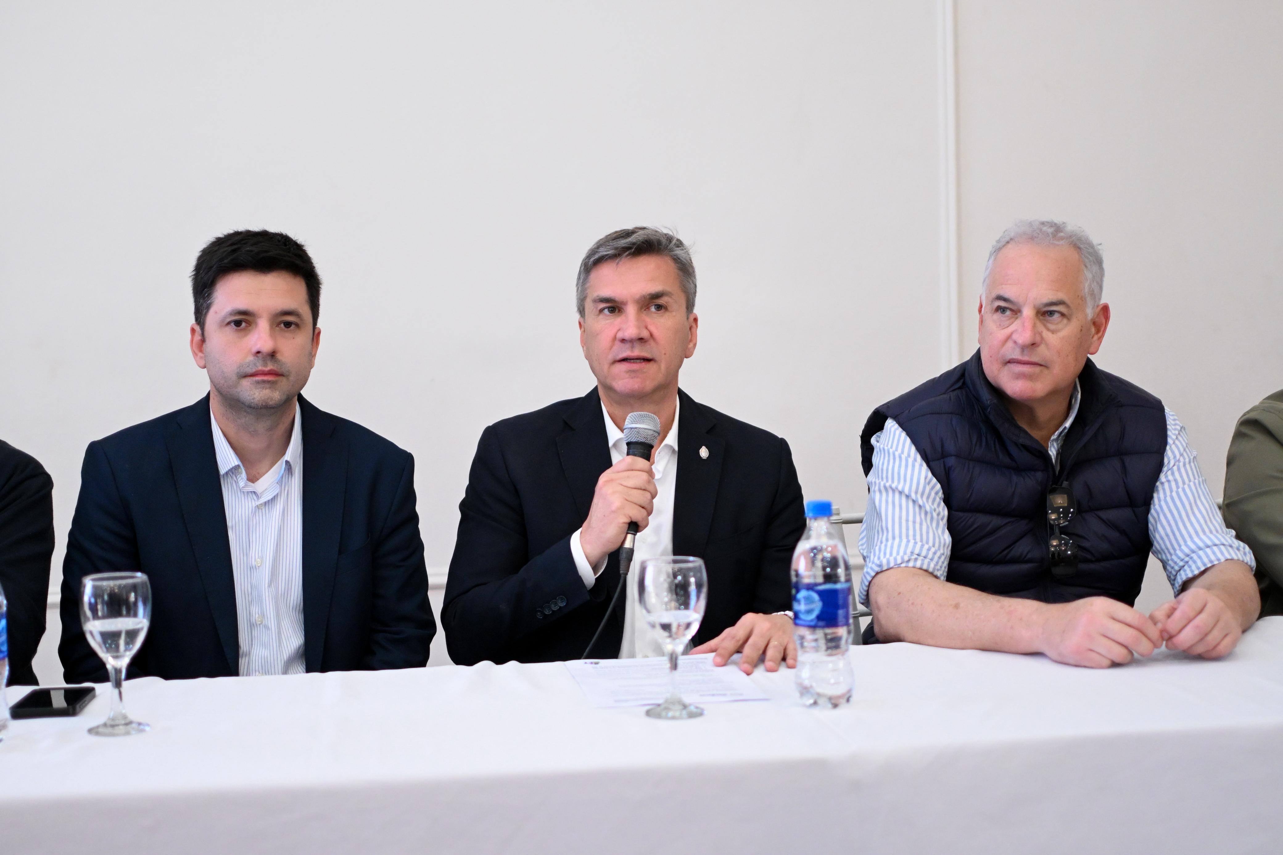 SÁENZ PEÑA AVANZA: EL GOBERNADOR ZDERO FIRMÓ EL CONVENIO PARA TERMINAR LA AVENIDA ESPAÑA