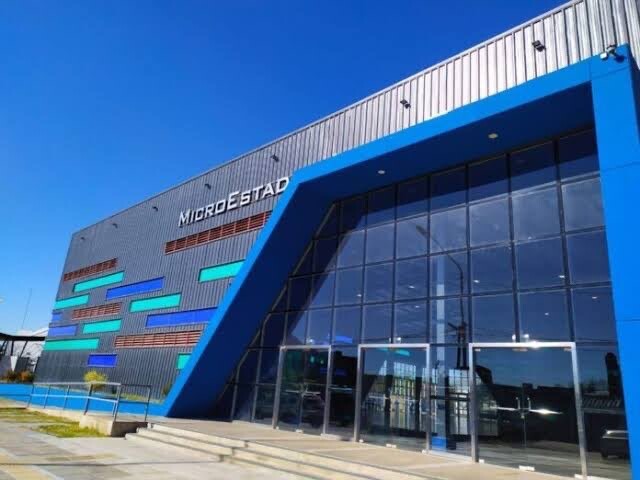 CAPACITACIÓN GRATUITA SOBRE LESIONES DEPORTIVAS, RCP Y DEA EN EL POLIDEPORTIVO JAIME ZAPATA