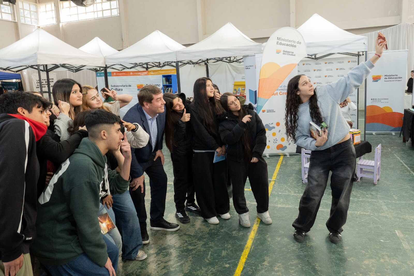 5- APERTURA FERIA DEL LIBRO 2026.jpeg