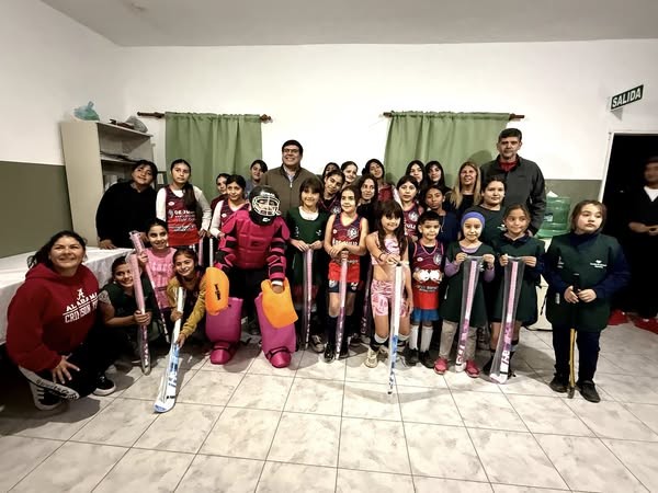 El municipio de 9 de Julio continua trabajando a la par y fortaleciendo a las escuelitas deportivas del departamento.