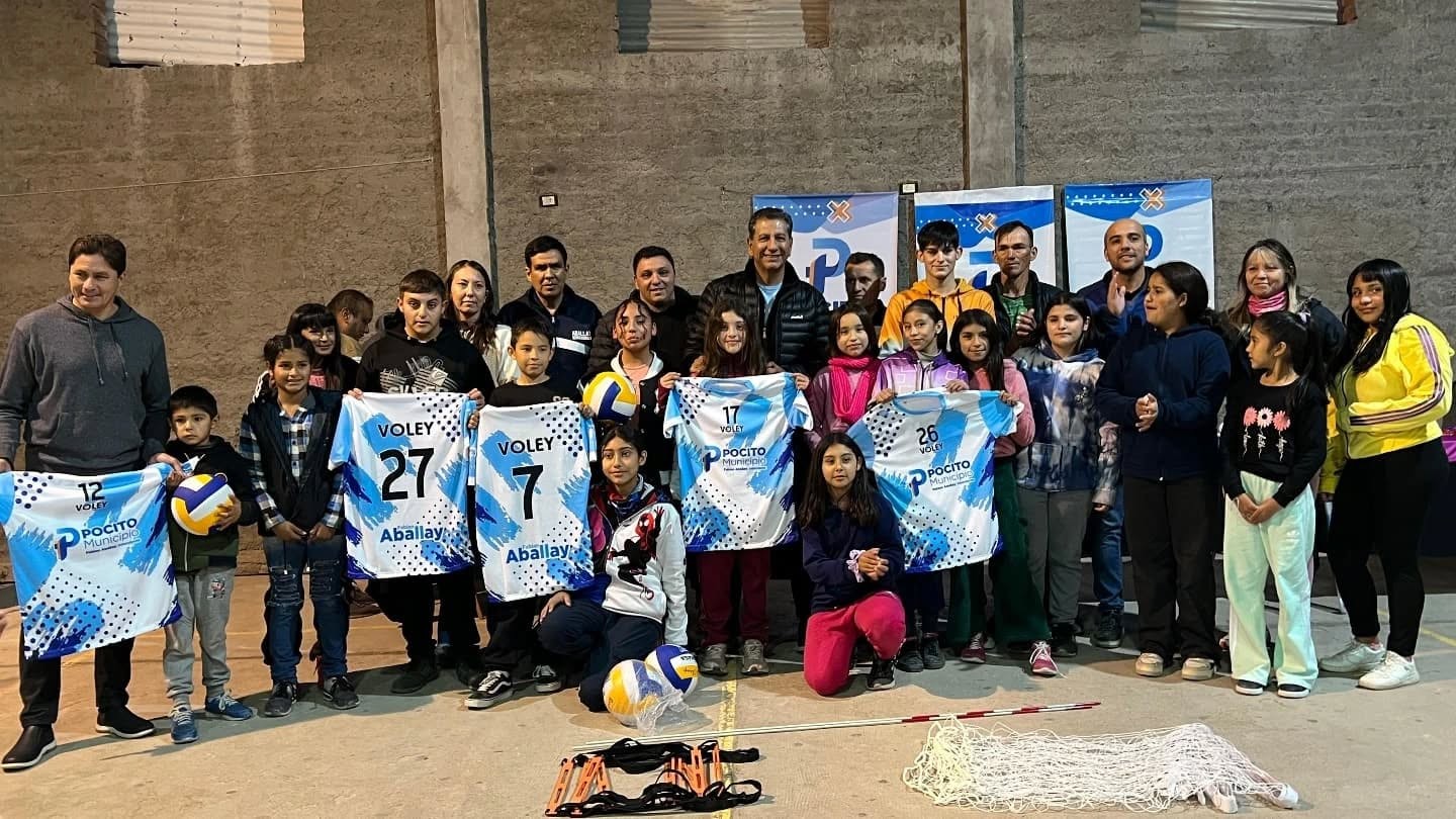 El intendente de Pocito,Fabian Aballay,realizo un importante aporte a distintas instituciones deportivas en Carpinteria.