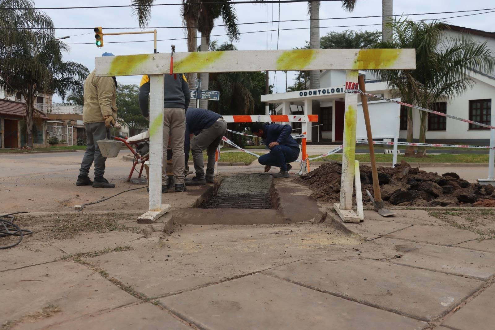 TRES ISLETAS: EL ÁREA DE SERVICIOS Y OBRAS PÚBLICAS REALIZÓ LAS MEJORAS EN LA INFRAESTRUCTURA VIAL DE LA CIUDAD