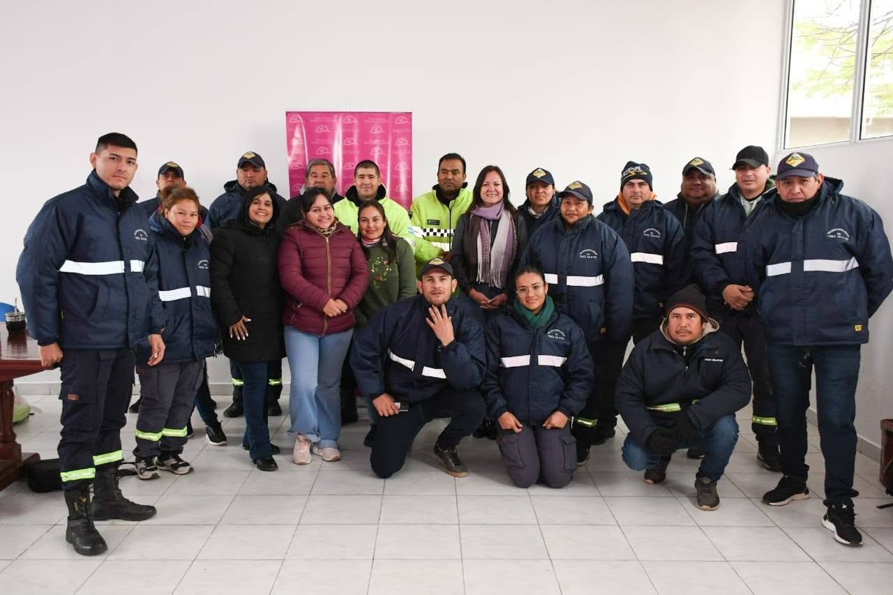 TRES ISLETAS: ESTE DÍA Martes EN EL SALóN AZUL DE LOS INTENDENTES SE REALIZÓ UNA CAPACITACIÓN EN SEGURIDAD VIAL PARA INSPECTORES MUNICIPALES