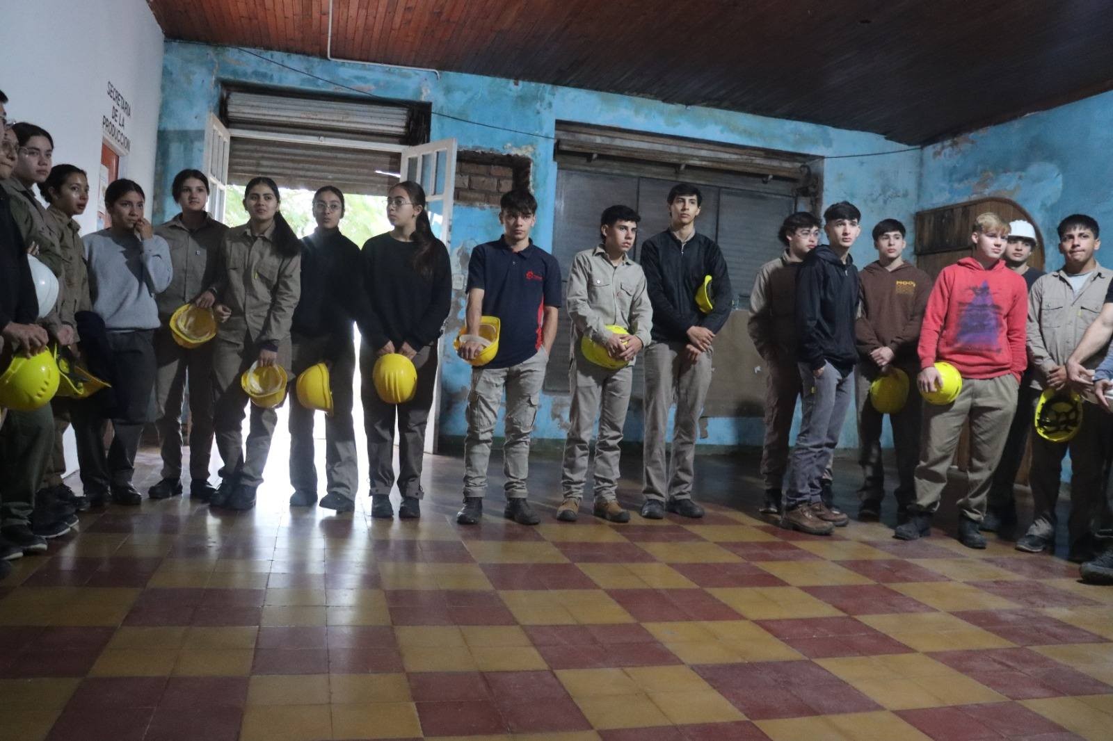 TRES ISLETAS: EN EL TRANSCURSO DE ESTA SEMANA  SE INCORPORO EL SEGUNDO GRUPO DE ESTUDIANTES DE LA EET N°20 A SUS PRÁCTICAS PROFESIONALIZANTES