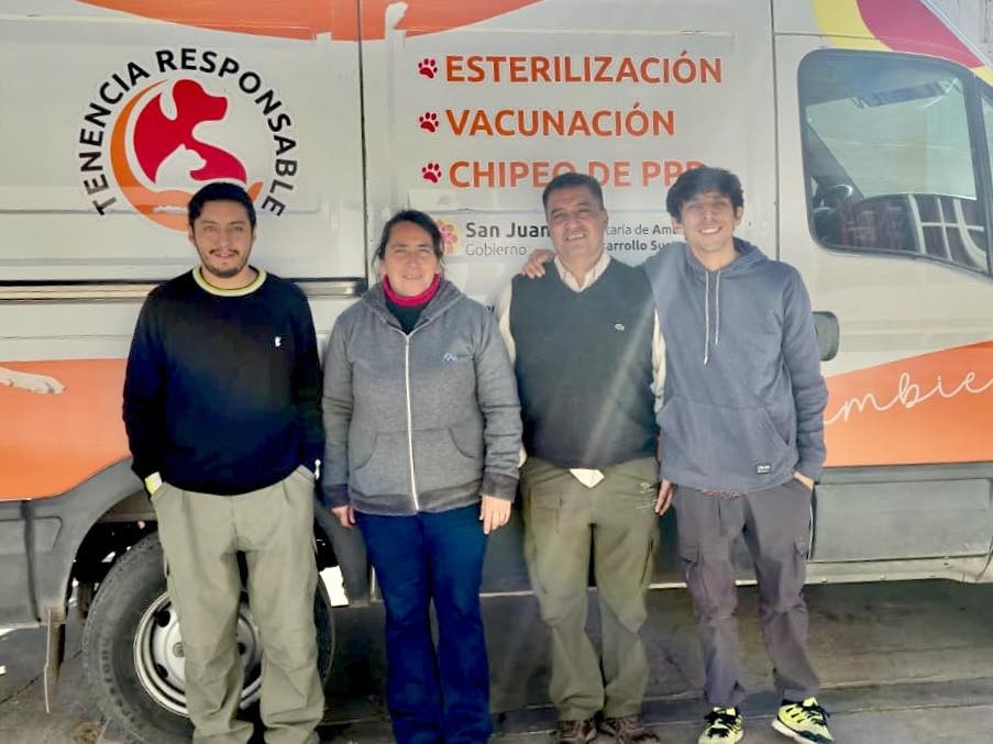 El intendente Jorge Espejo de Iglesia destaco el  compromiso de su gestión con la tenencia responsable de mascotas en el departamento.