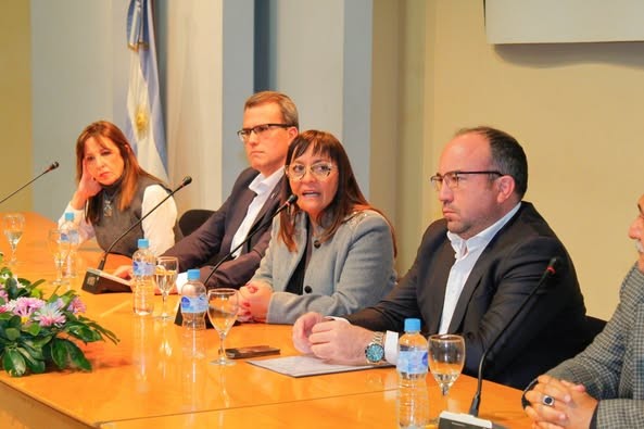 La intendenta de Chimbas,Daniela Rodriguez destaco la importancia de haber participado del XVII Encuentro Nacional de la Red de Alzheimer y Demencias de Argentina (RADA) al señalar que hay que seguir trabajando por mas políticas donde la salud mental sea una prioridad.