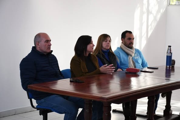 TRES ISLETAS: EL EJECUTIVO MUNICIPAL REALIZÓ EN EL SALÓN AZUL DE LOS INTENDENTES UNA REUNIÓN DE COORDINACIÓN PARA EL ACTO CENTRAL DEL 9 DE JULIO