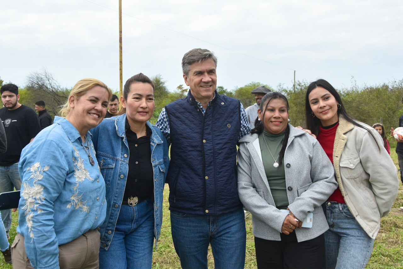 LA LUZ LLEGÓ AL PARAJE LAS BRAVAS DE PAMPA DEL INDIO Y CAMBIA LA VIDA DE LAS FAMILIAS