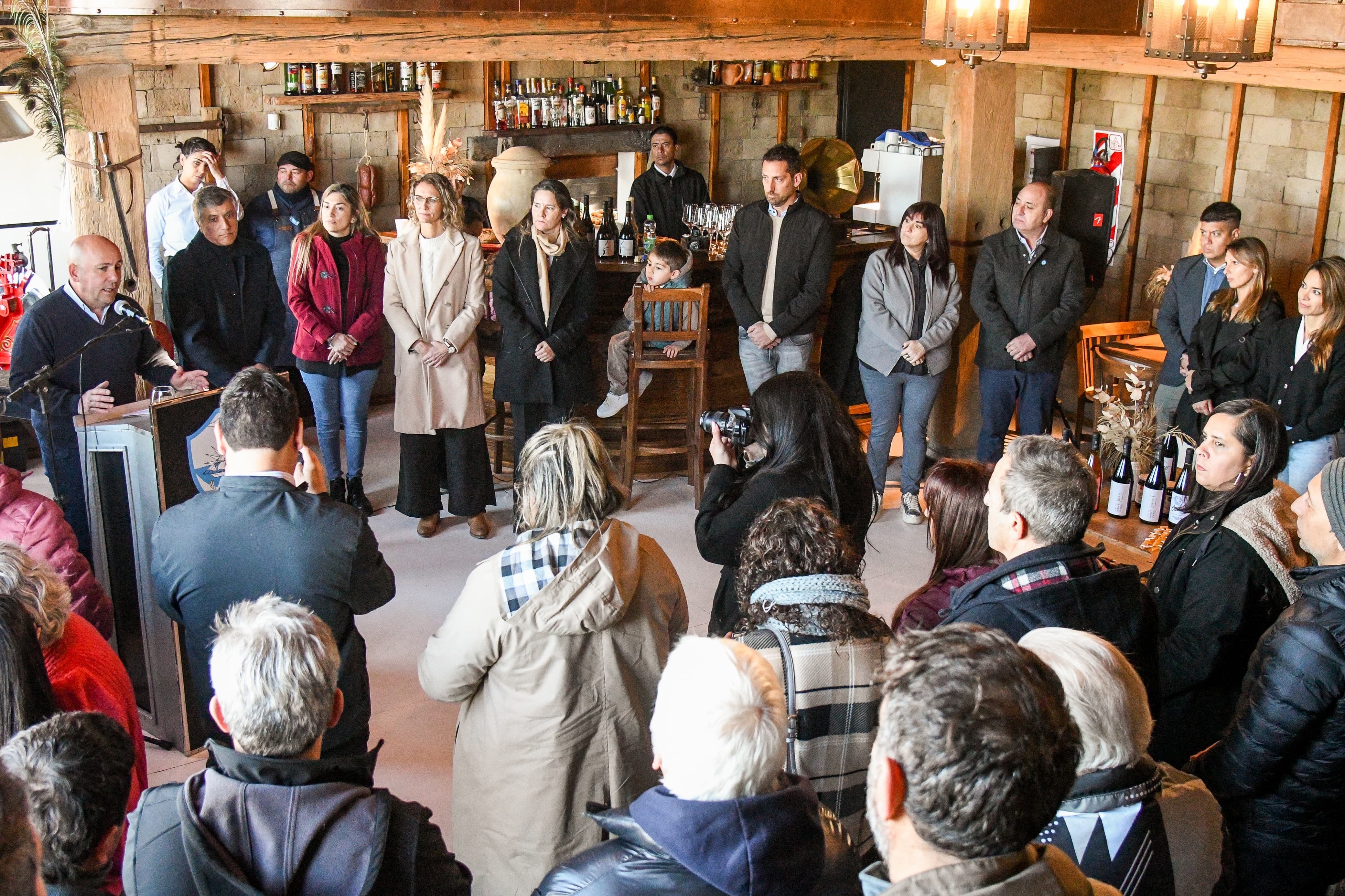 Sastre participó hoy del primer encuentro de productores vitivinícolas