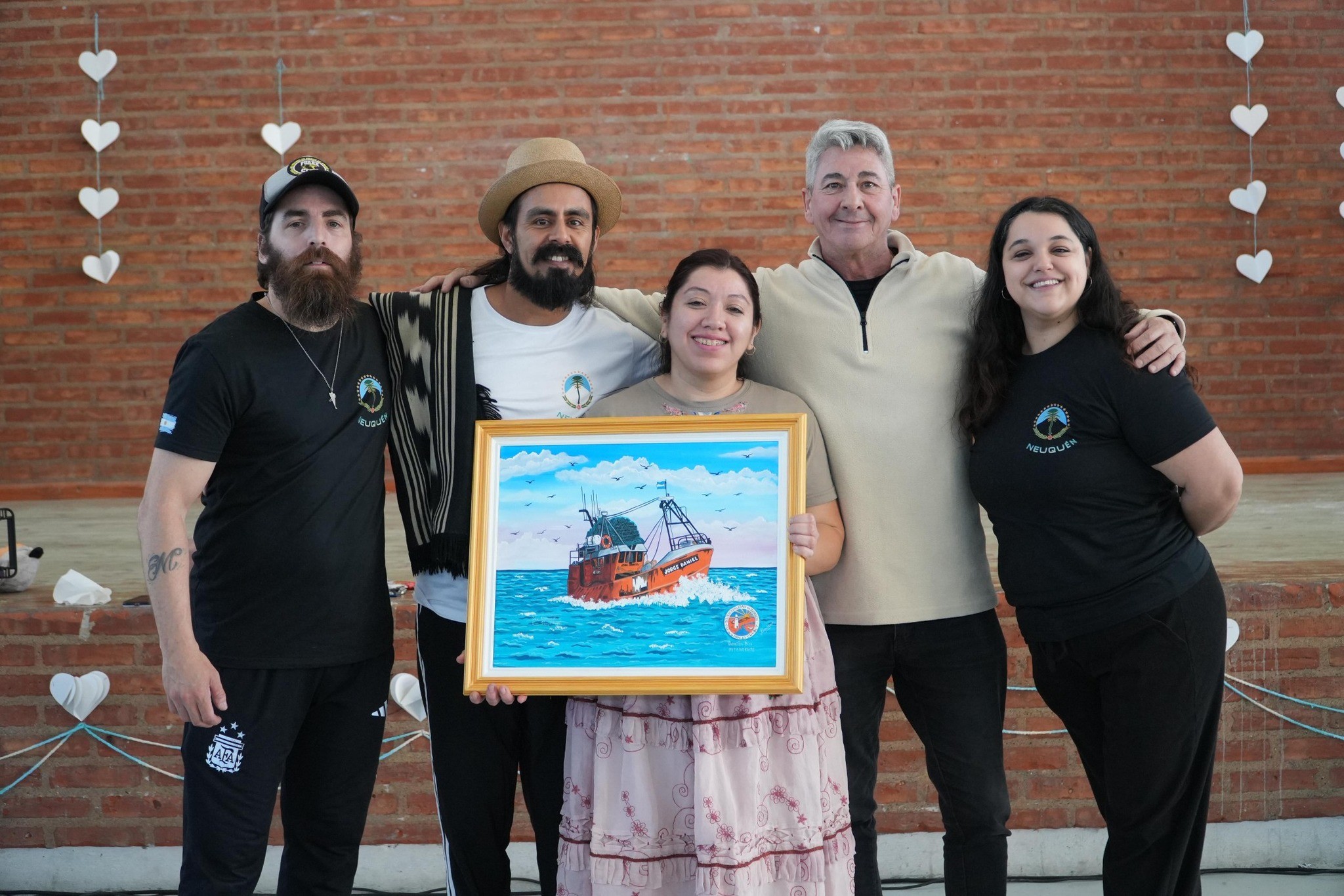 528690672_1086151043651765_3356389577365298895_n.jpg 🇦🇷 ZAMBA EN MOVIMIENTO: RAWSON CELEBRÓ UNA JORNADA DE PURO FOLKLORE