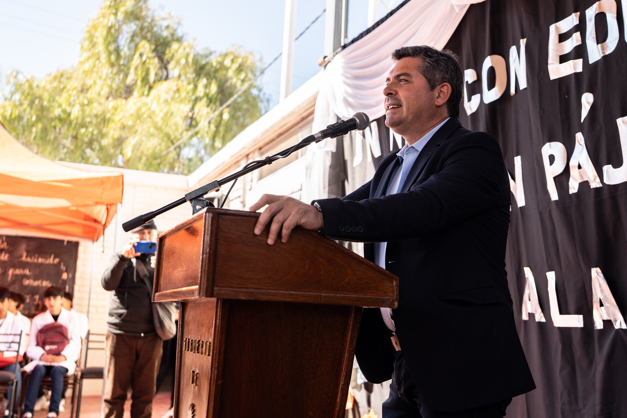 En una jornada historica para la provincia,el gobernador de San Juan,Marcelo Orrego ,inauguró en Mogna la primera escuela secundaria rural de San Juan