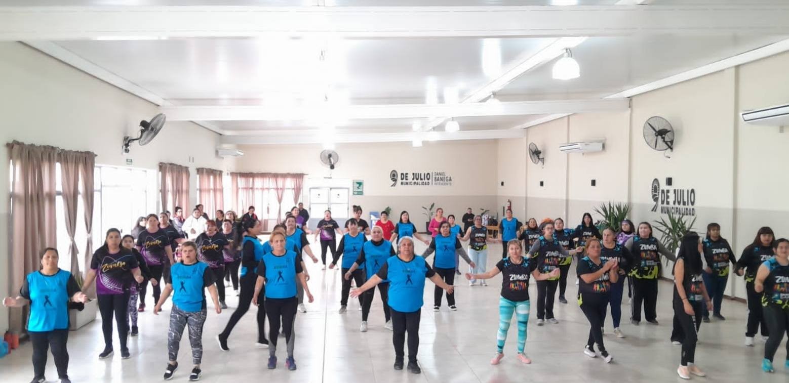 El municipio de 9 de Julio acompaño  a puro ritmo al grupo “Las Valientes”, que llevaron adelante un gran encuentro de Zumba en la Casa de la Cultura