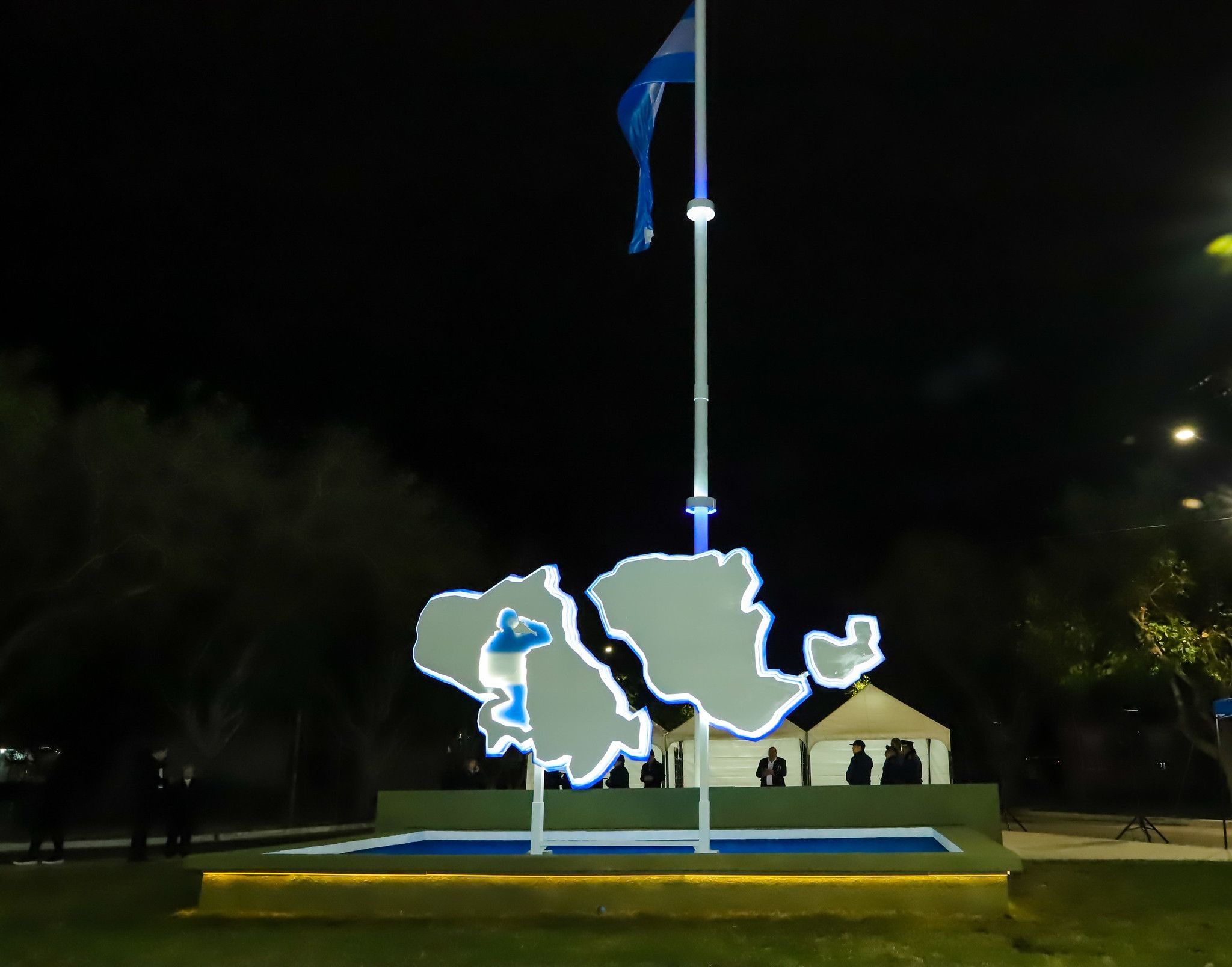 53650000912_8523454046_k_0c7e90aa72.jpg