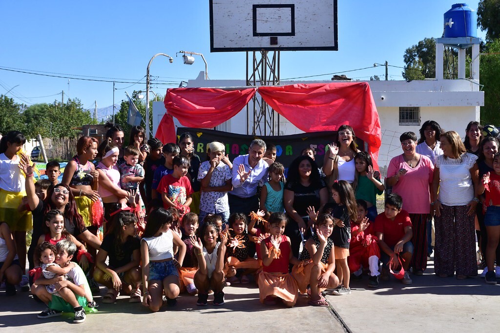 Con la presencia del ministro de Familia y Desarrollo Humano, Carlos Platero, la intendente de Chimbas, Daniela Rodríguez y la directora de Niñez, Adolescencia y Familia, Raquel Trincado, se llevó a cabo el cierre de ciclo de los Jardines de Cosecha de Chimbas