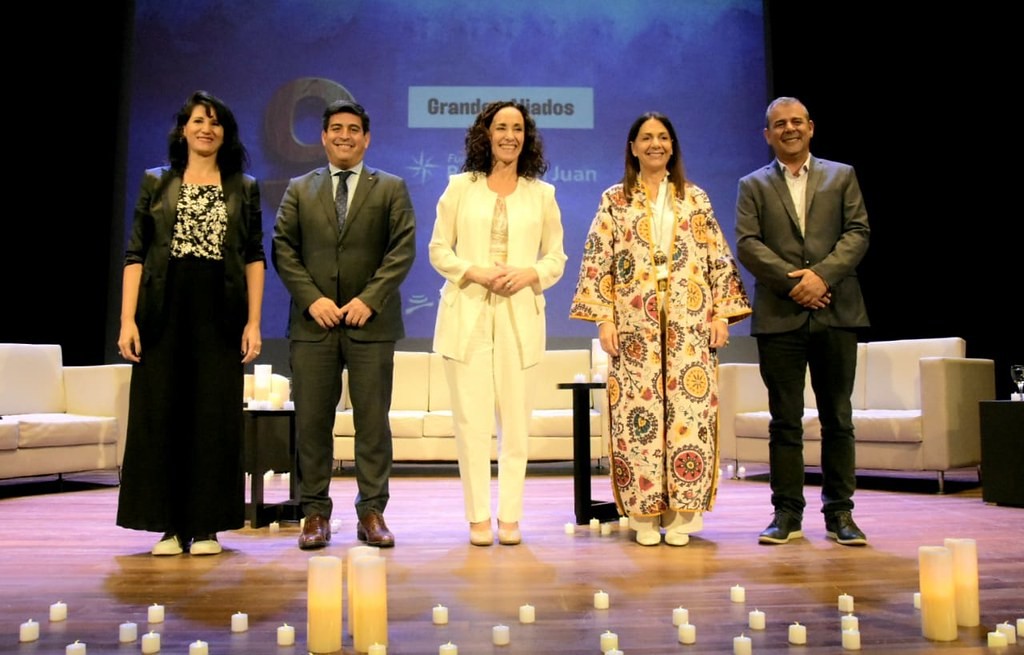 El Teatro del Bicentenario, dependiente del Ministerio de Turismo, Cultura y Deporte, presentó oficialmente la programación 2025 que integrará su novena temporada