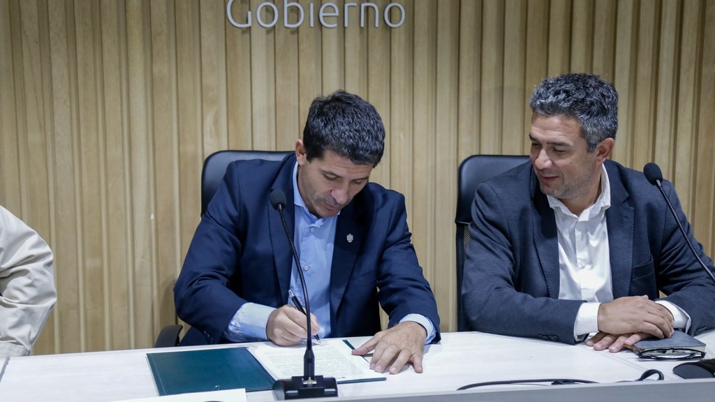 Se realizó la firma de convenio entre la Secretaría de Deporte del Ministerio de Turismo, Cultura y Deporte del Gobierno de San Juan, a través del programa Construyendo Valores y la Municipalidad de la Capital de San Juan.