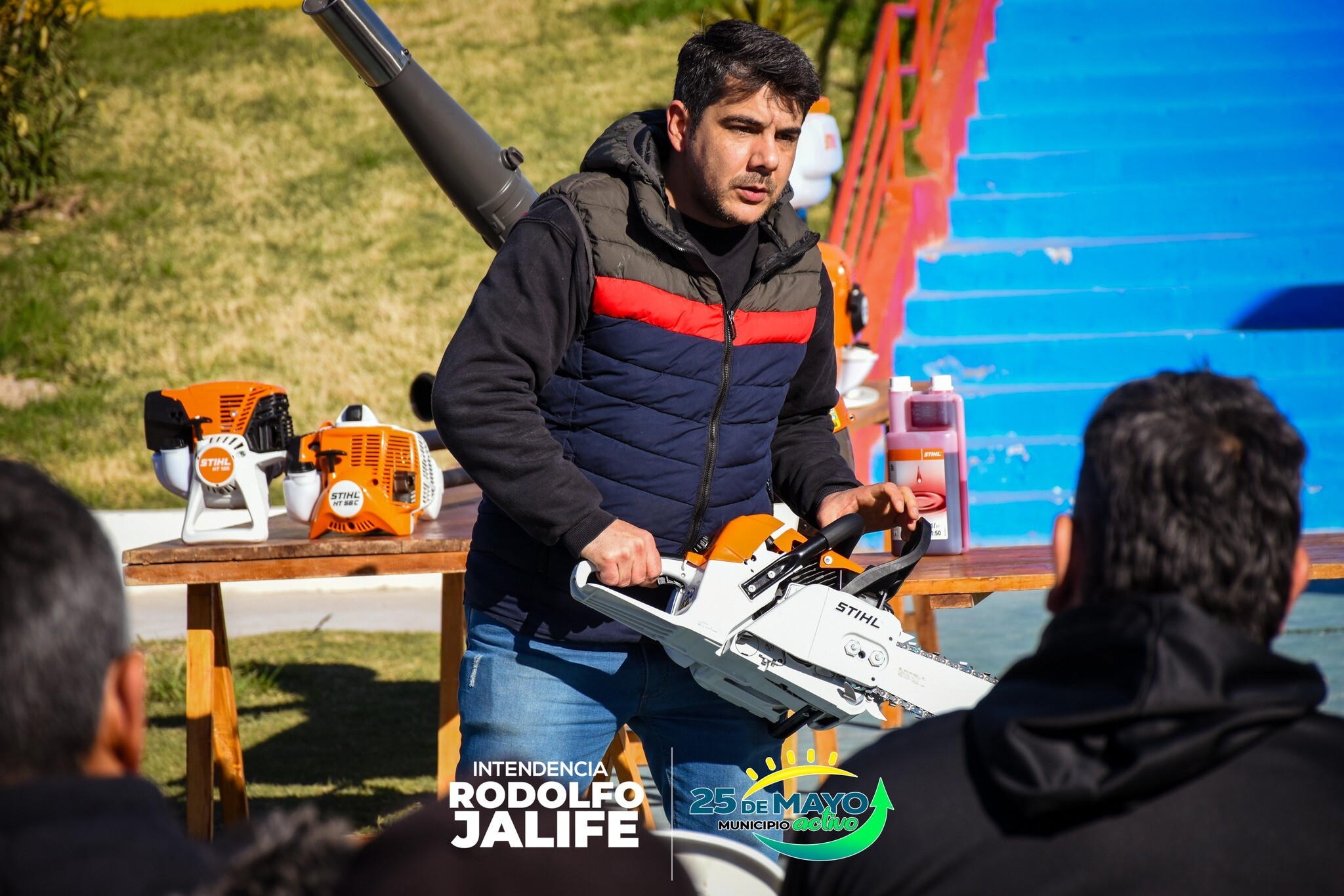 Desde la Municipalidad de 25 de Mayo, a través de la Secretaría de Obras y Servicios Públicos, se sigue trabajando sobre  la capacitación del personal.