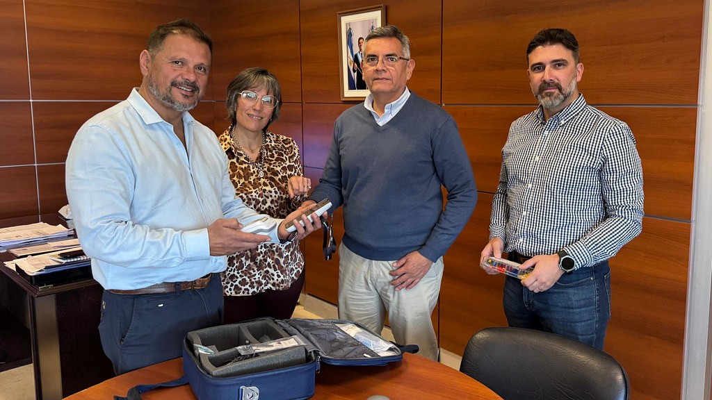 El Ministerio de Salud, a través de la Secretaría de Medicina Preventiva, Emergencia y Catástrofe, la Dirección de Prestaciones Periféricas y las Unidades Sanitarias Móviles (USM), adquirió un otoemisor para el área de fonoaudiología.