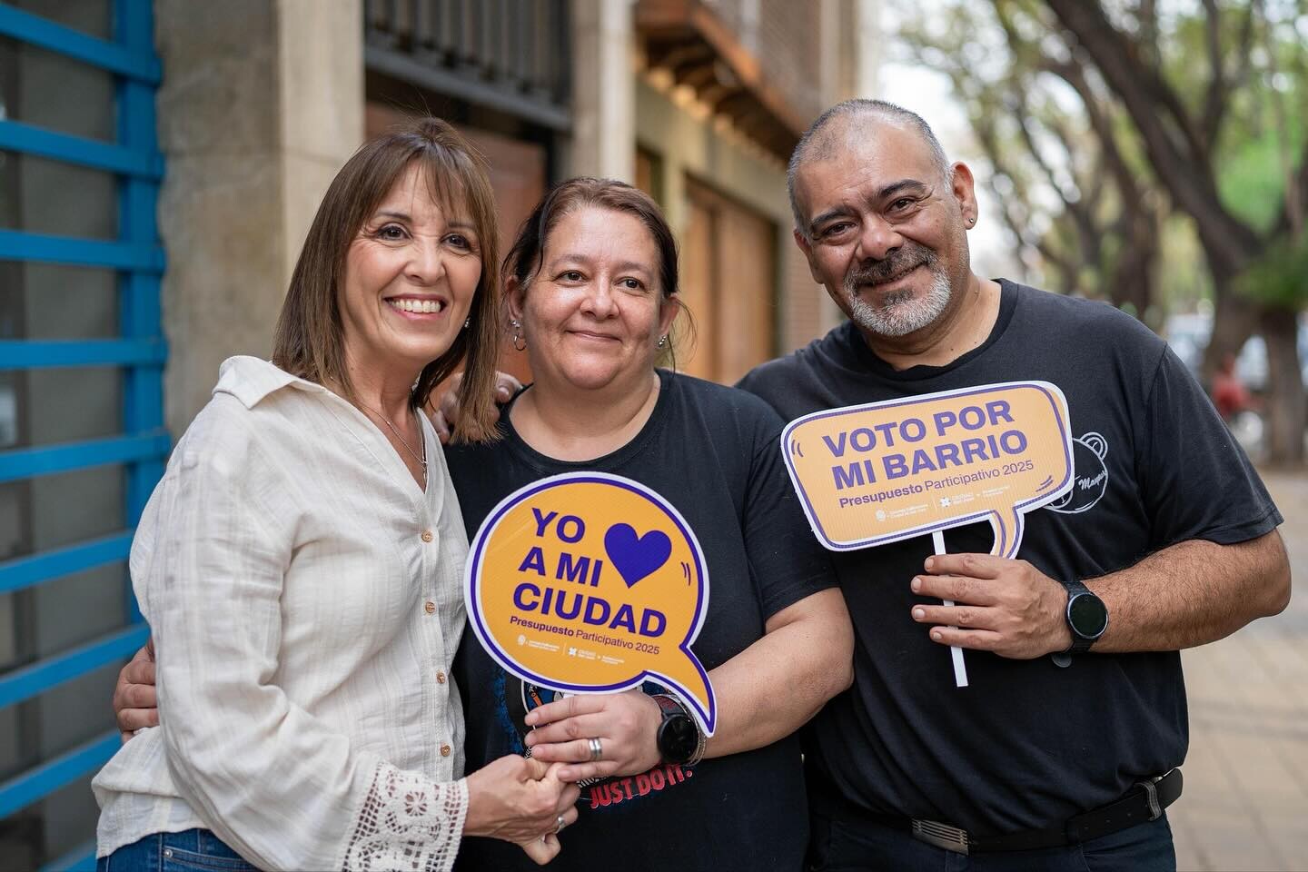 La intendenta de la Ciudad de San Juan,Susana Laciar,esta realizando una visita por cada distrito de la capital escuchando e incentivando a los vecinos a que elijan y voten su proyecto participativo.